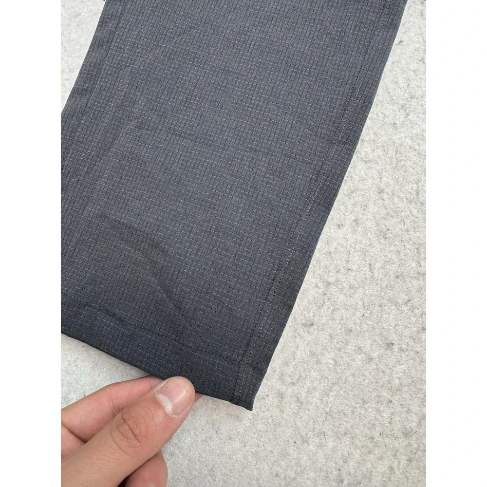 Lululemon Commission Pants Mens 30x29 Gray Check Slim Stretch Zip Pocket Chino